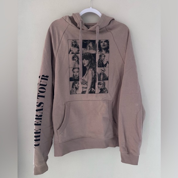 Taylor Swift The Eras Tour Pull Over Hoodie Official Merchandise Sz Medium - Picture 2 of 9